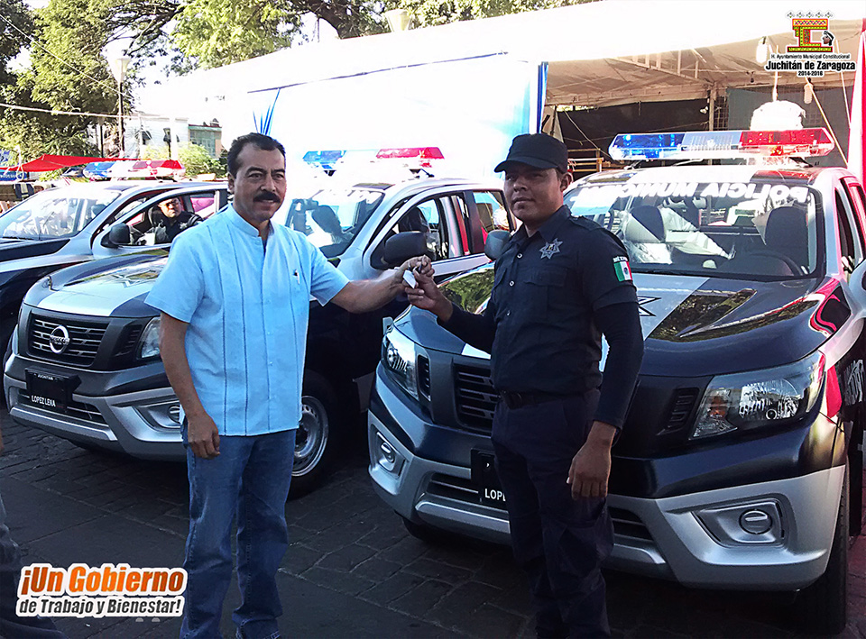 Photo of Policía municipal de Juchitán recibe patrullas