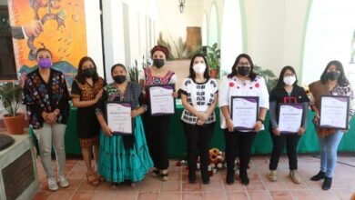 Photo of Mujeres ejemplares de la Sierra Norte, reciben reconocimiento por sus aportes comunitarios