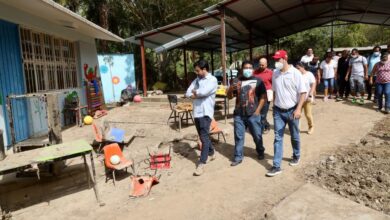 Photo of Continúan SEP y el IEEPO recorrido en la Costa revisando daños en escuelas por “Ágatha”